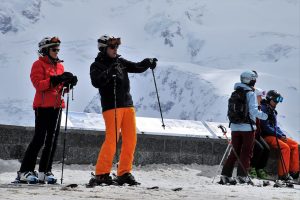 Vrei să mergi la ski? Procură-ți echipamentul adecvat ca să te protejezi de frig!